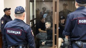 С колонии поселения на удо раньше срока